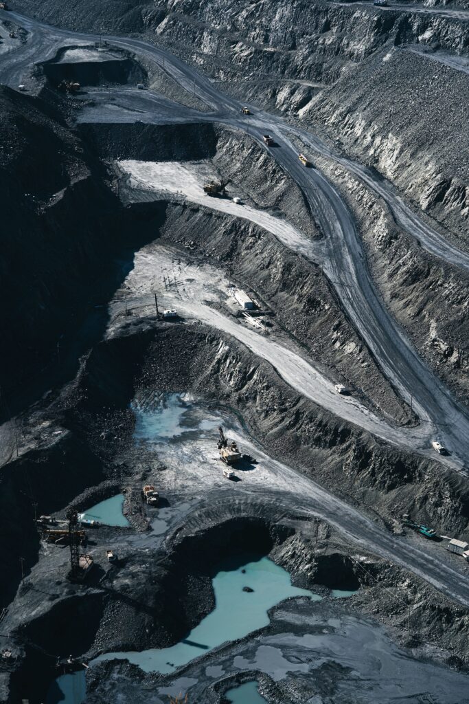 Industries Minerals and Transport